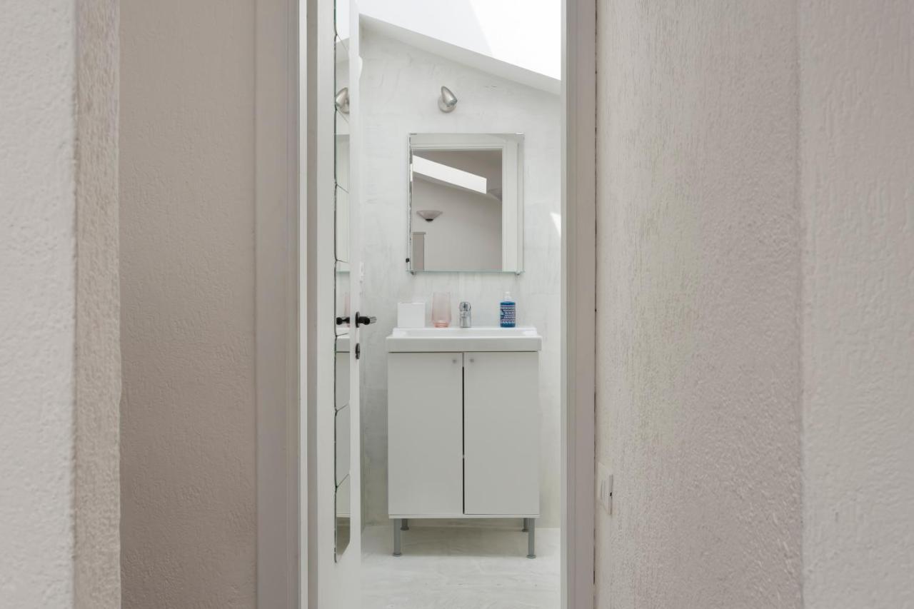 1 Bedroom Apt - Duomo 4 Mediolan Zewnętrze zdjęcie