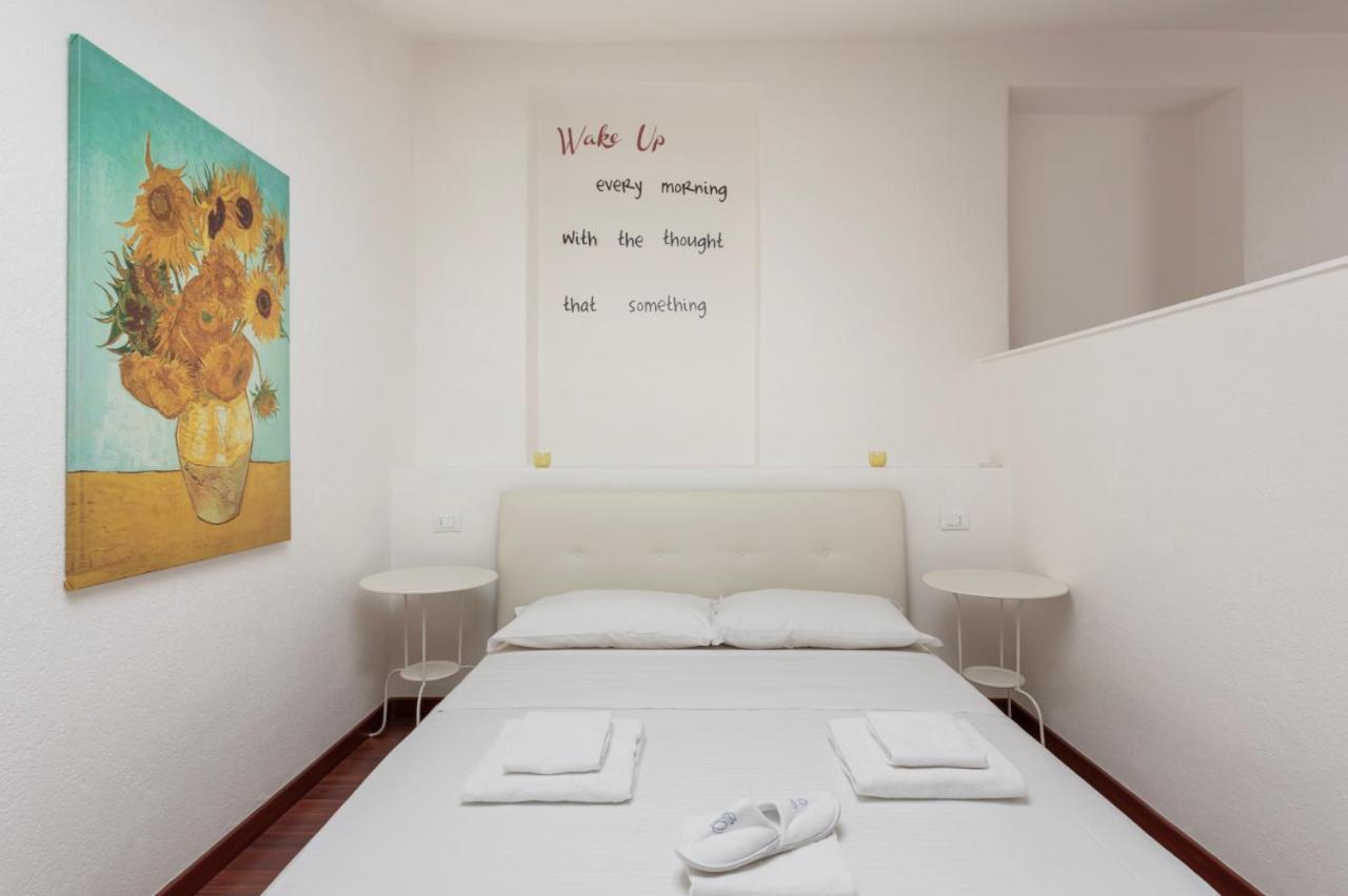 1 Bedroom Apt - Duomo 4 Mediolan Zewnętrze zdjęcie